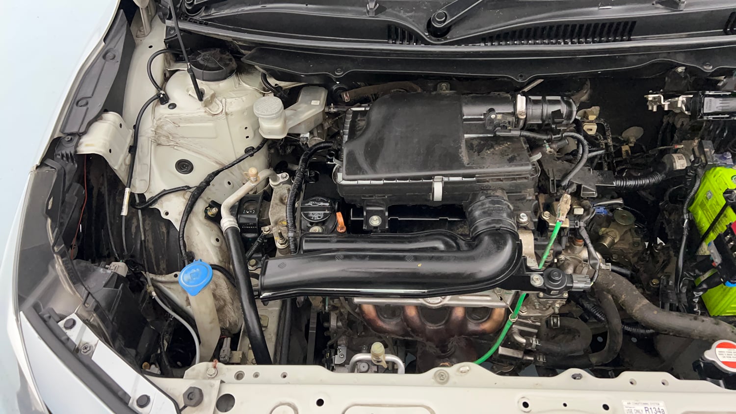 Used 2022 Maruti Suzuki Baleno Zeta MT Petrol Manual engine ENGINE RIGHT SIDE VIEW