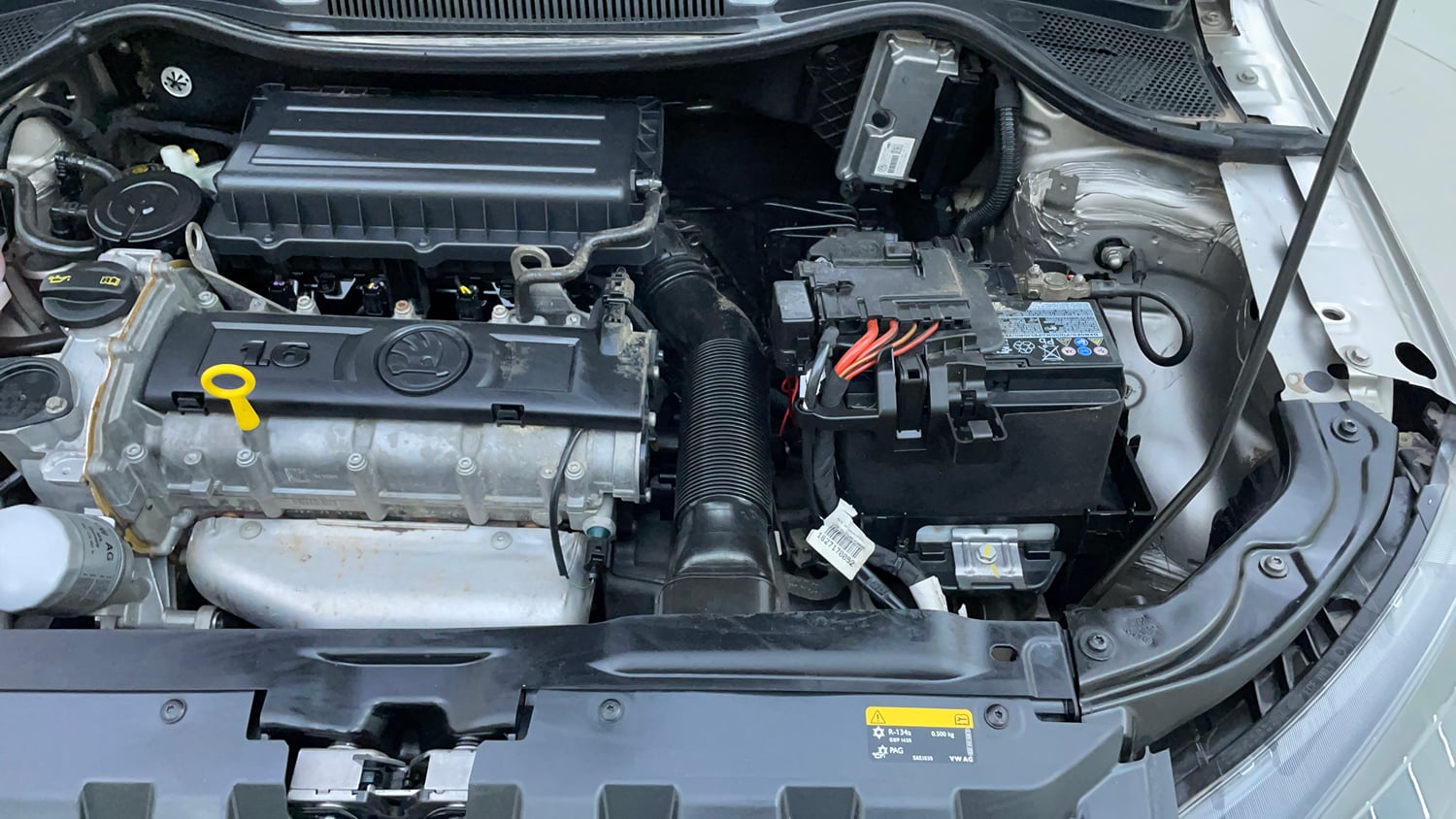 Used 2018 Skoda Rapid Style 1.6 MPI Petrol Manual engine ENGINE LEFT SIDE VIEW