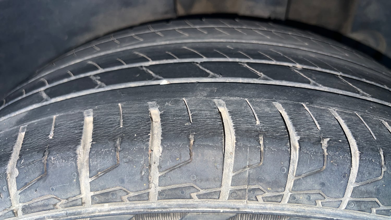 Used 2022 Kia Seltos HTX 1.5 Petrol Manual tyres LEFT REAR TYRE TREAD VIEW