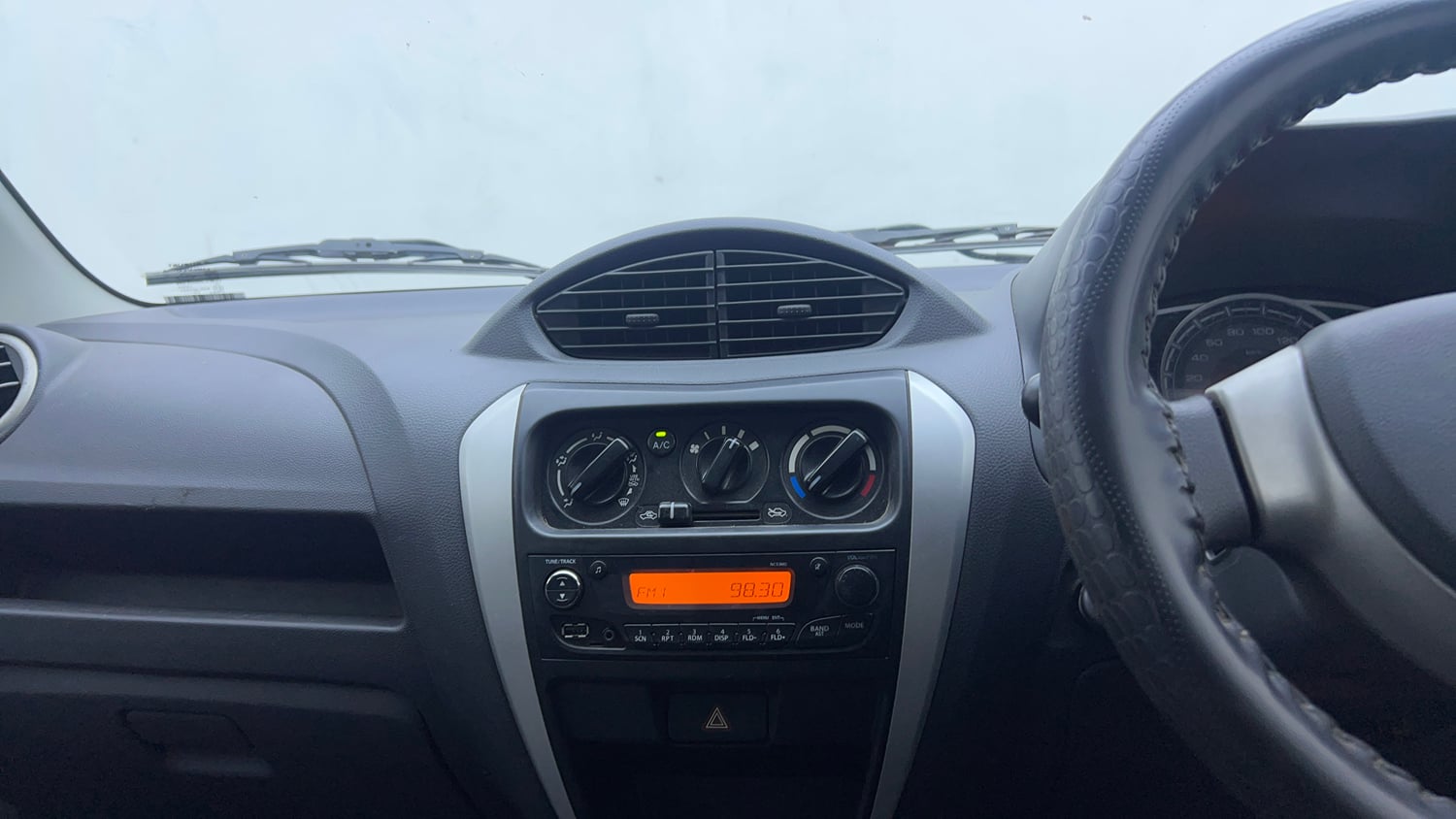 Used 2019 Maruti Suzuki Alto 800 VXi Petrol Manual interior MUSIC SYSTEM & AC CONTROL VIEW