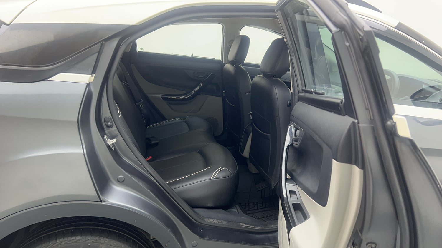 Used 2019 Tata Nexon XMA Diesel Diesel Automatic interior RIGHT SIDE REAR DOOR CABIN VIEW