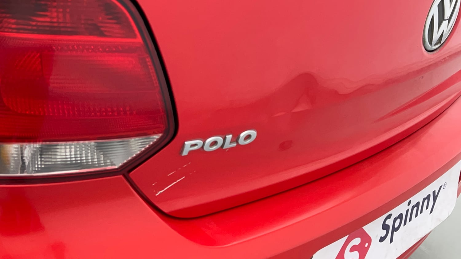 Used 2014 Volkswagen Polo Comfortline 1.2L (P) Petrol Manual dents MINOR SCRATCH