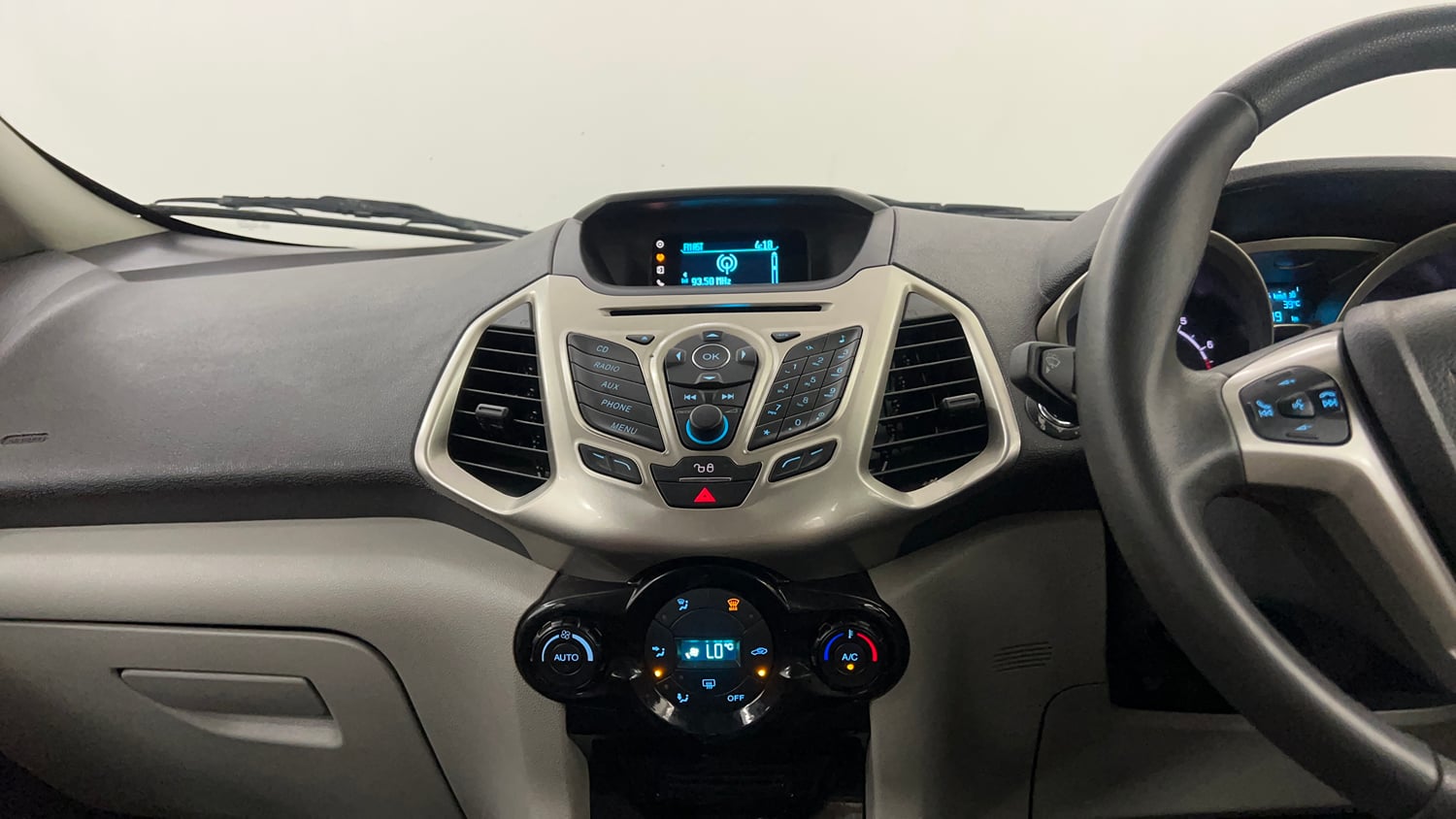Used 2016 Ford EcoSport Titanium 1.5L Ti-VCT AT Petrol Automatic interior MUSIC SYSTEM & AC CONTROL VIEW