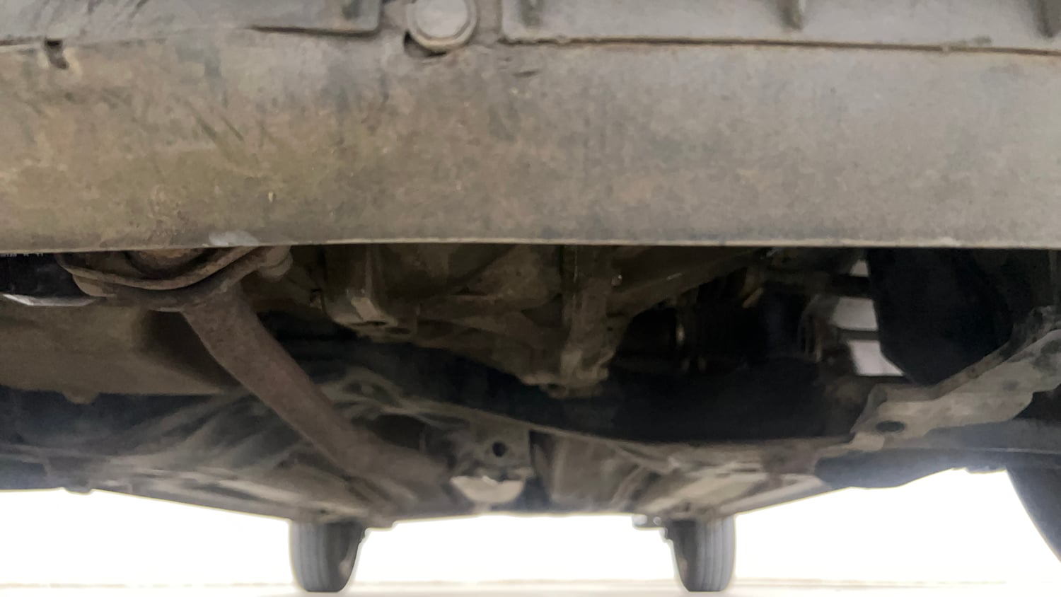 Used 2017 Maruti Suzuki Celerio ZXI (O) AMT Petrol Automatic extra FRONT LEFT UNDERBODY VIEW