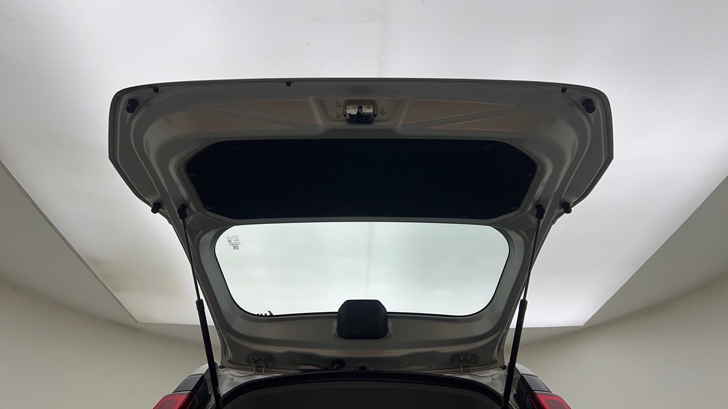 Used 2019 Maruti Suzuki Wagon R LXi 1.0 Petrol Manual interior DICKY DOOR OPEN VIEW