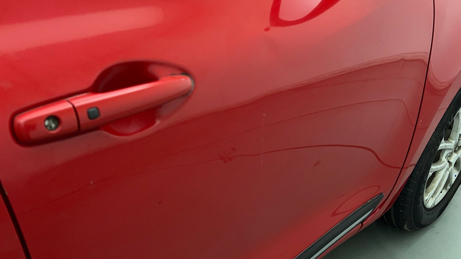 Used 2019 Maruti Suzuki Swift ZXi Petrol Manual dents MINOR DENT