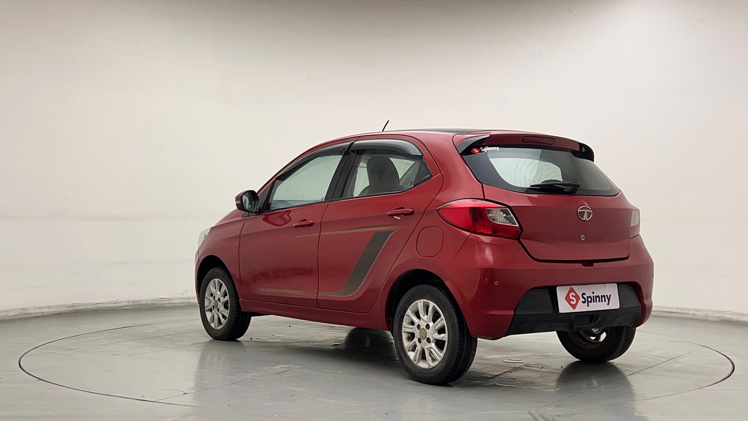 Used 2017 Tata Tiago Revotron XZA Petrol Automatic exterior LEFT REAR CORNER VIEW