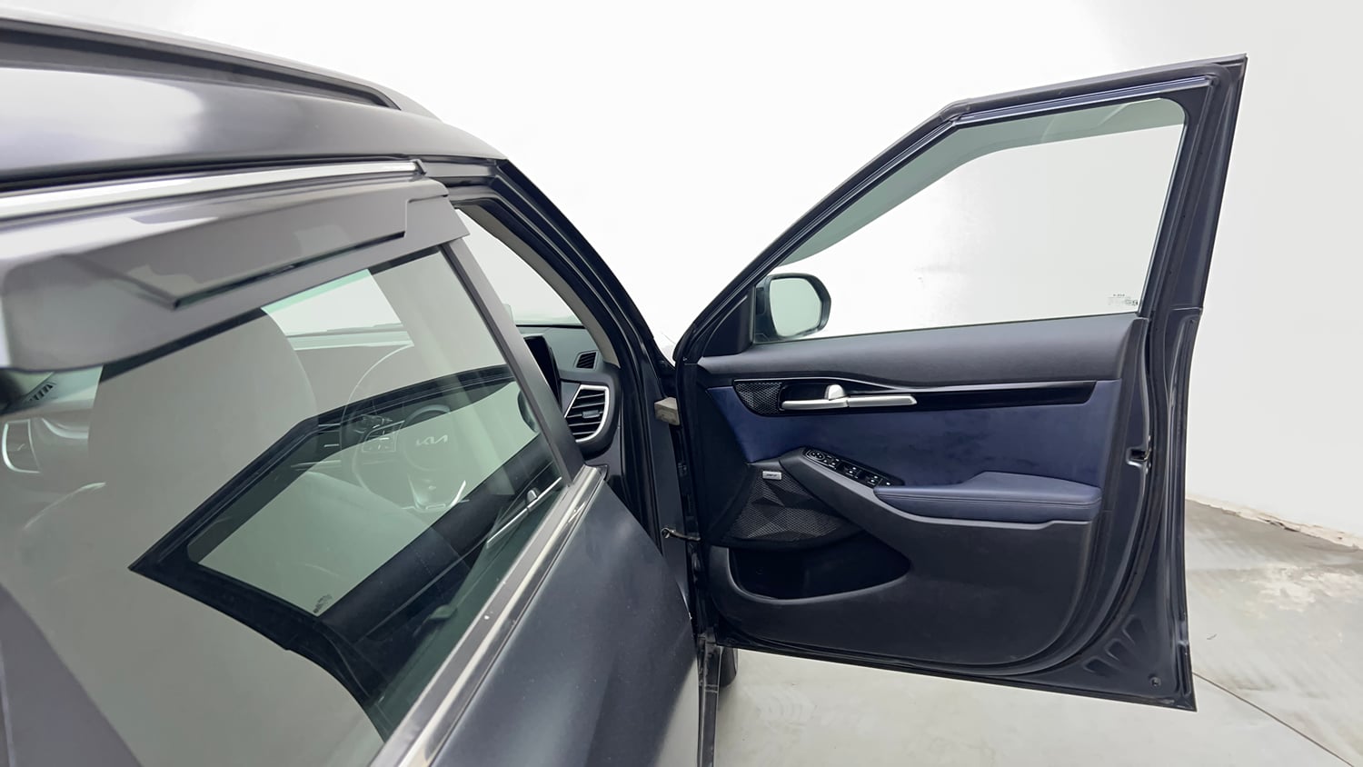 Used 2023 Kia Seltos X Line 1.4 DCT Petrol Automatic interior RIGHT FRONT DOOR OPEN VIEW