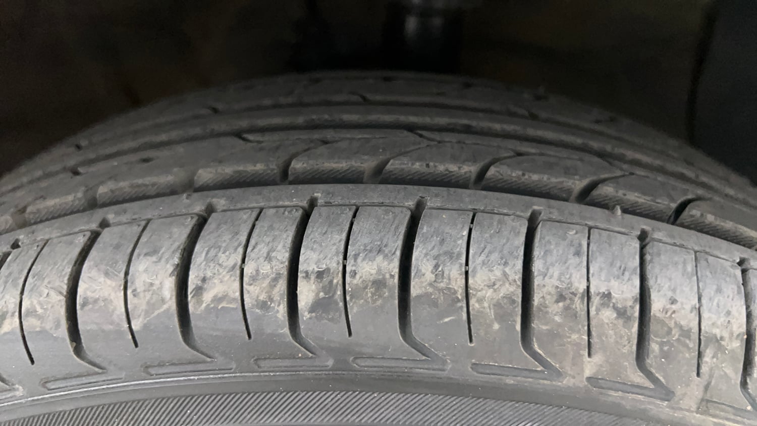 Used 2016 Hyundai Grand i10 Sportz 1.2 Kappa VTVT Petrol Manual tyres RIGHT FRONT TYRE TREAD VIEW