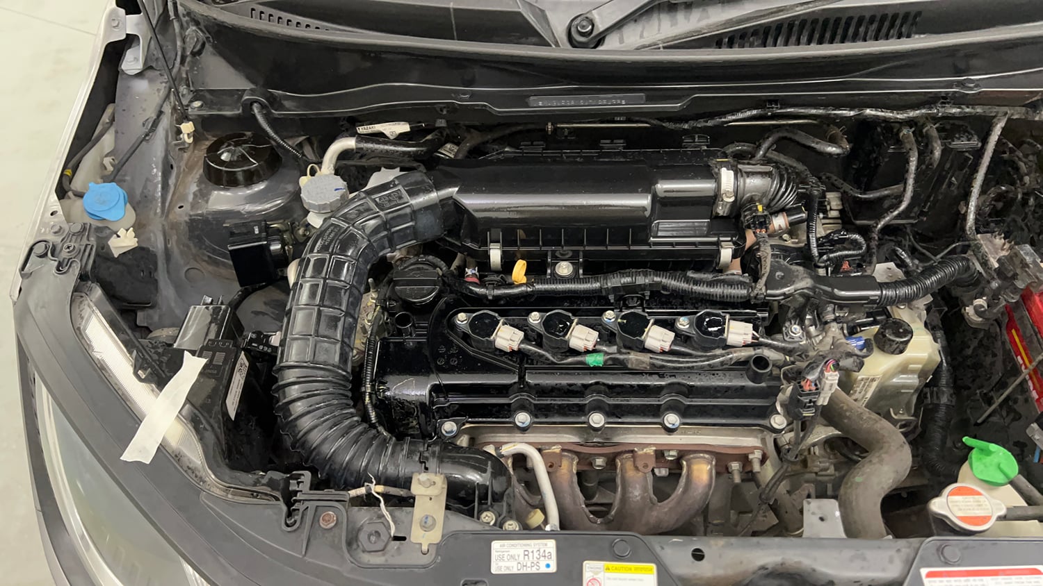 Used 2018 Maruti Suzuki Ignis Delta 1.2 AMT Petrol Automatic engine ENGINE RIGHT SIDE VIEW