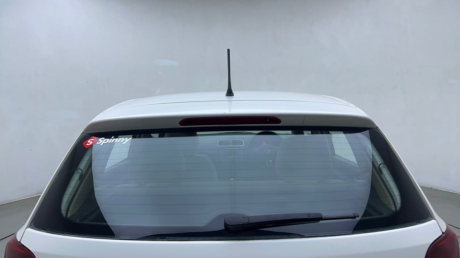 Used 2013 Volkswagen Polo Highline1.2L (P) Petrol Manual exterior BACK WINDSHIELD VIEW