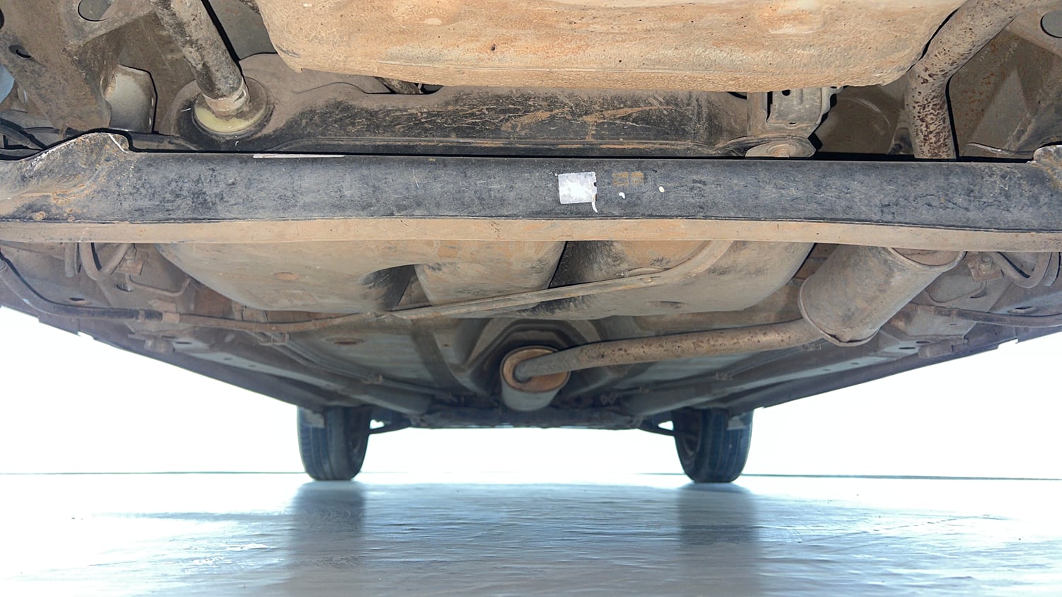 Used 2021 Maruti Suzuki S-Presso VXi AMT Petrol Automatic extra REAR UNDERBODY VIEW (TAKEN FROM REAR)