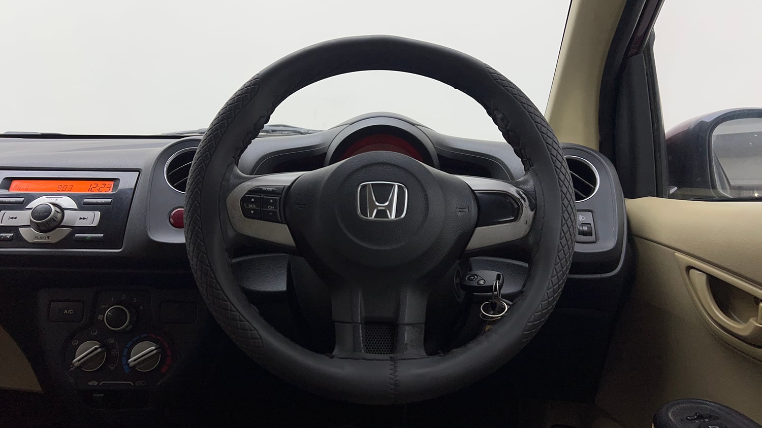 Used 2014 Honda Amaze 1.2 S i-VTEC Petrol Manual interior STEERING VIEW