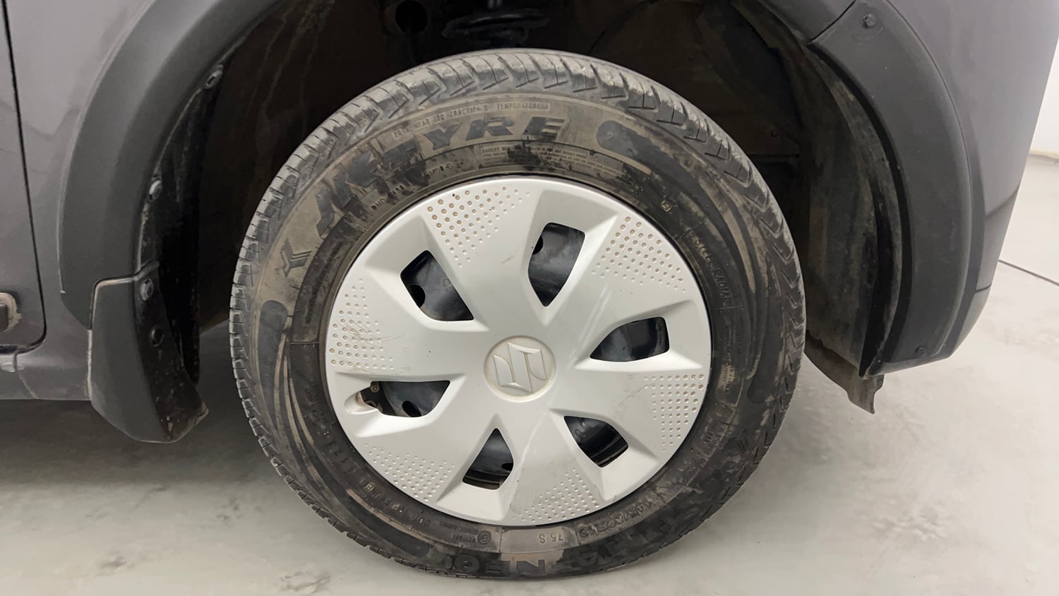 Used 2023 Maruti Suzuki Alto K10 VXi Petrol Manual tyres RIGHT FRONT TYRE RIM VIEW