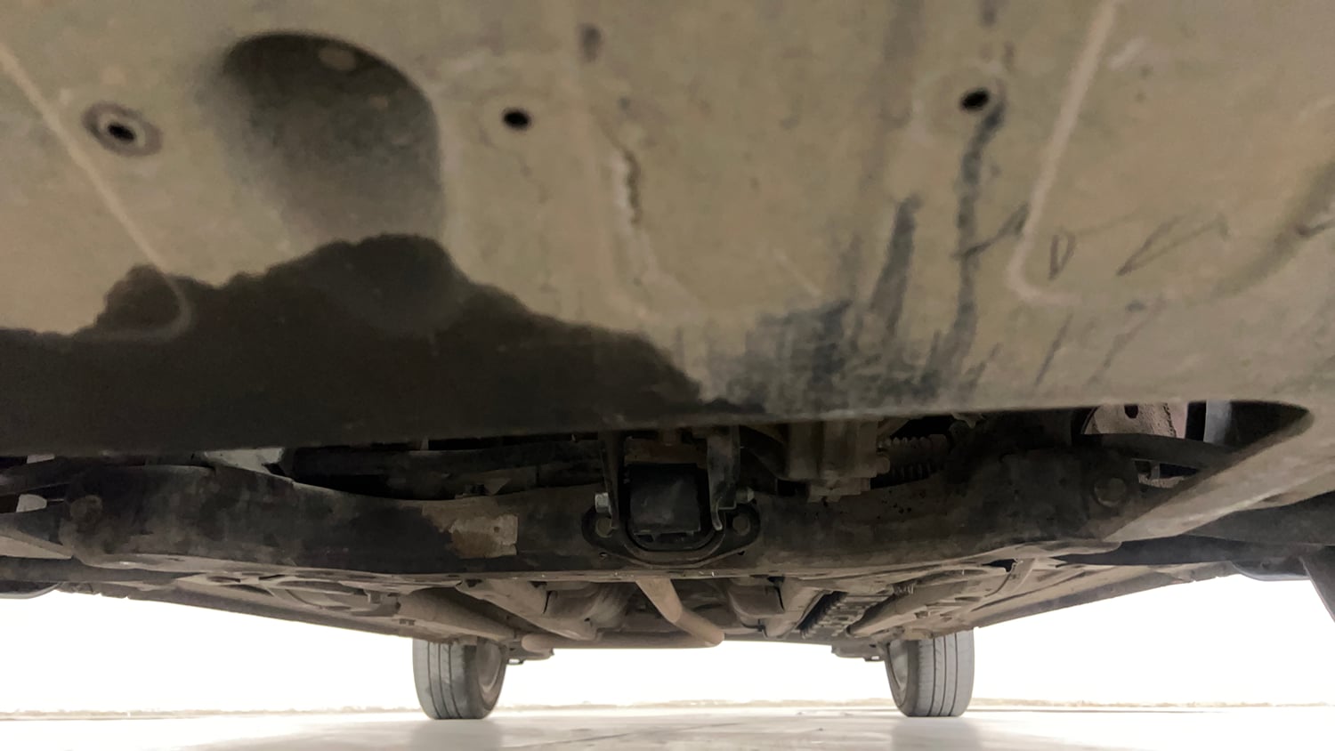 Used 2018 Hyundai Elite i20 Asta 1.2 (O) Petrol Manual extra FRONT LEFT UNDERBODY VIEW
