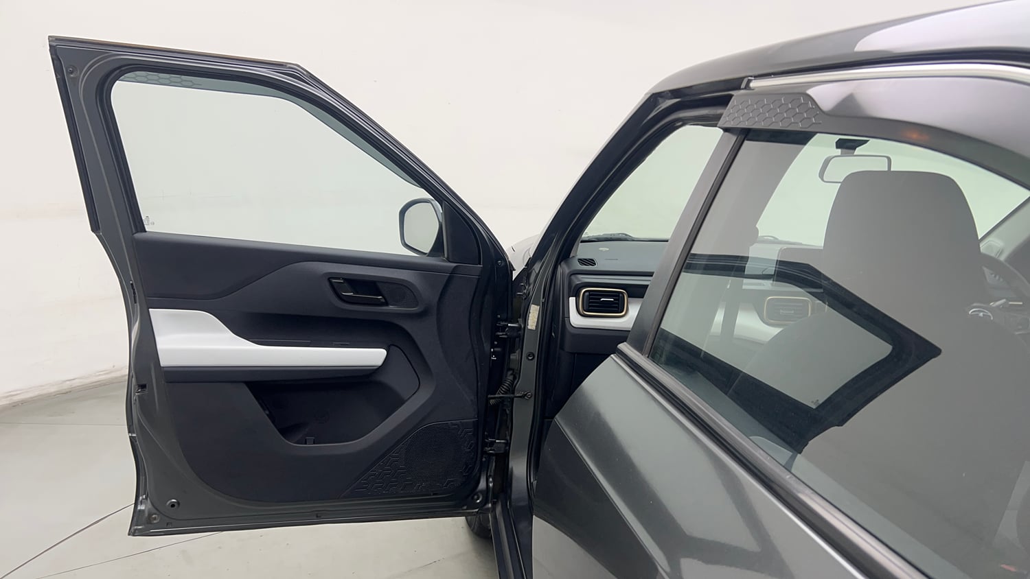 Used 2022 Tata Punch Accomplished MT Petrol Manual interior LEFT FRONT DOOR OPEN VIEW