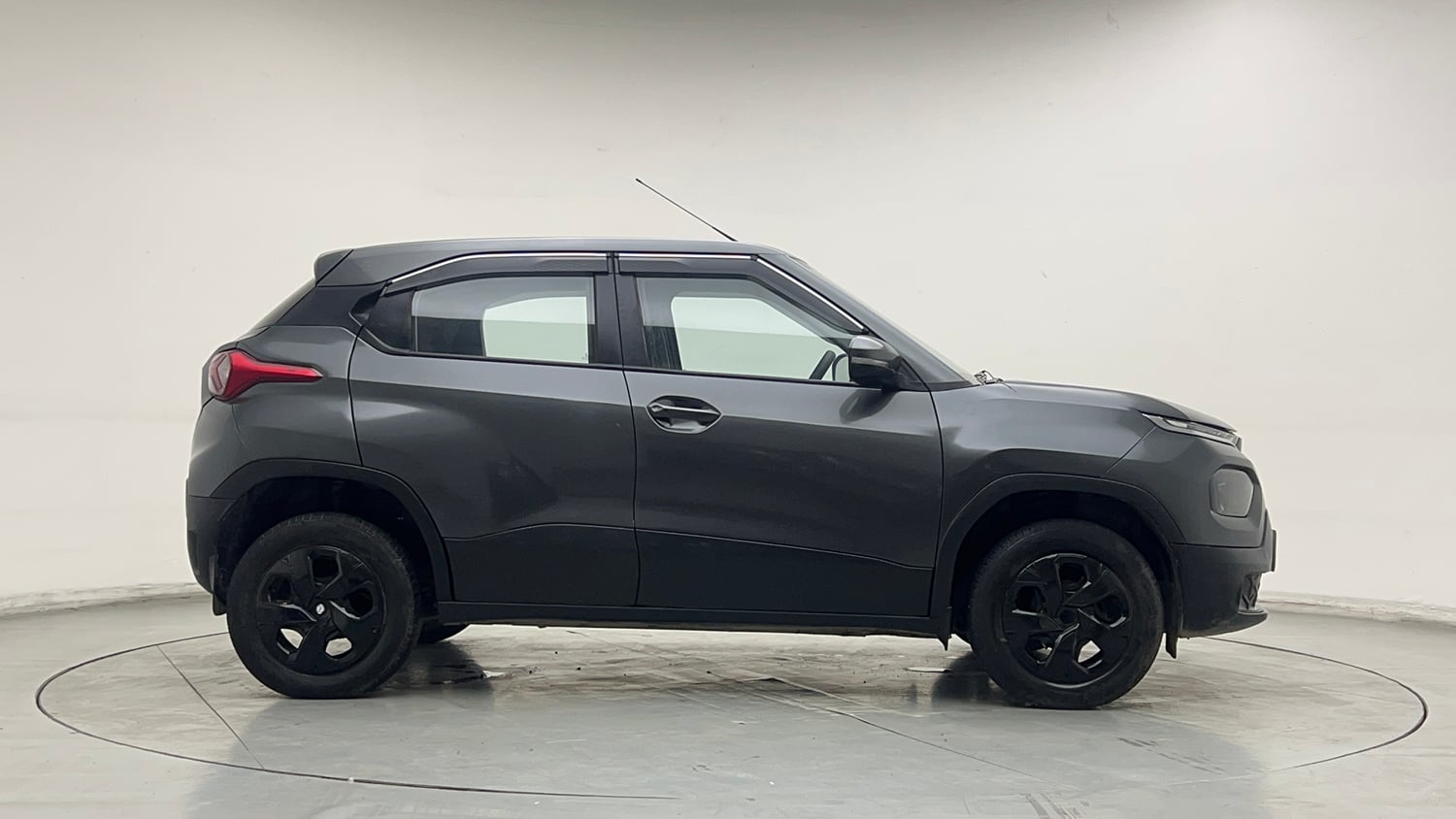 Used 2022 Tata Punch Accomplished MT Petrol Manual exterior RIGHT SIDE VIEW
