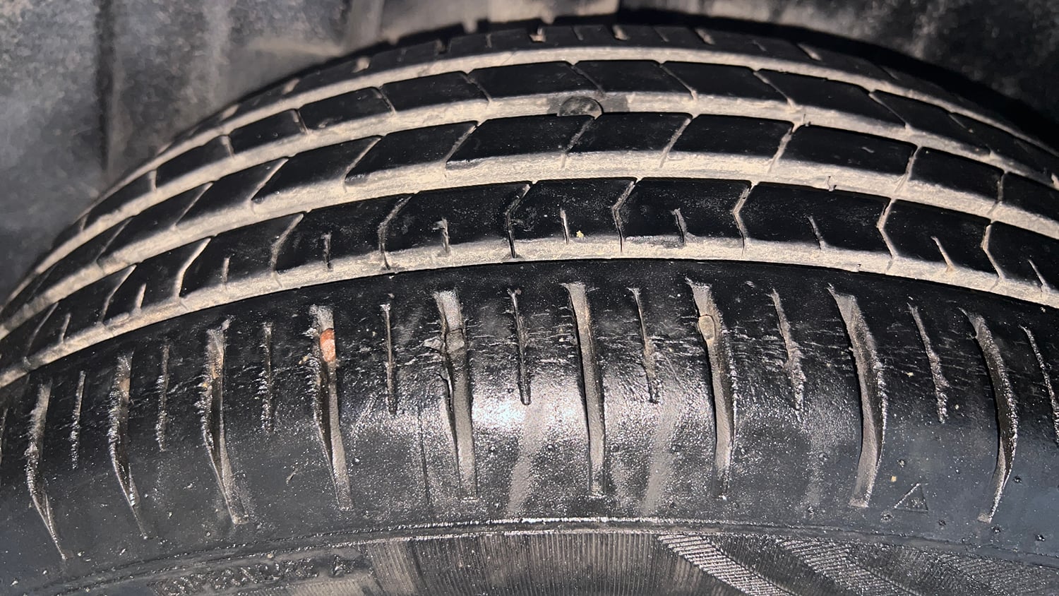 Used 2022 Maruti Suzuki Baleno Zeta MT Petrol Manual tyres RIGHT REAR TYRE TREAD VIEW