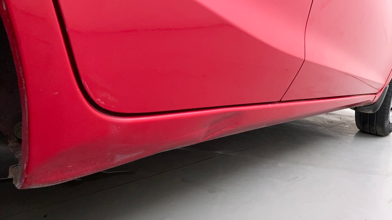 Used 2014 Honda Brio S MT Petrol Manual dents MINOR SCRATCH