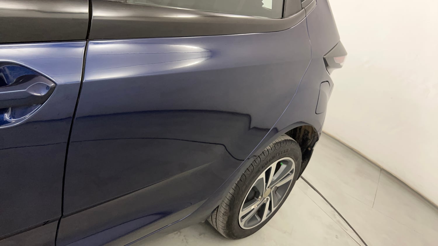 Used 2022 Tata Altroz XZA Petrol Petrol Automatic dents MINOR SCRATCH