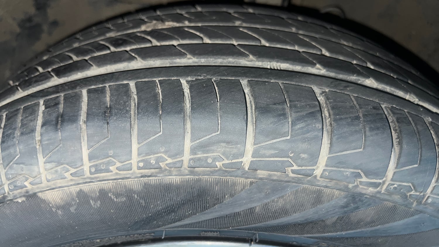 Used 2019 hyundai Venue SX 1.0 Turbo Petrol Petrol Manual tyres LEFT FRONT TYRE TREAD VIEW