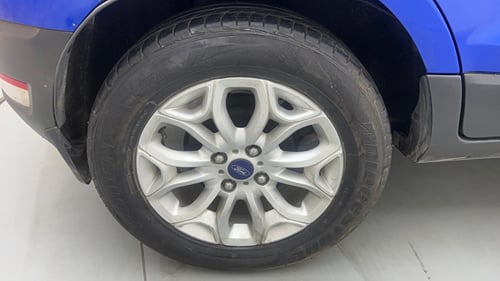 Used 2016 Ford EcoSport Titanium 1.5L Ti-VCT Petrol Manual tyres RIGHT REAR TYRE RIM VIEW