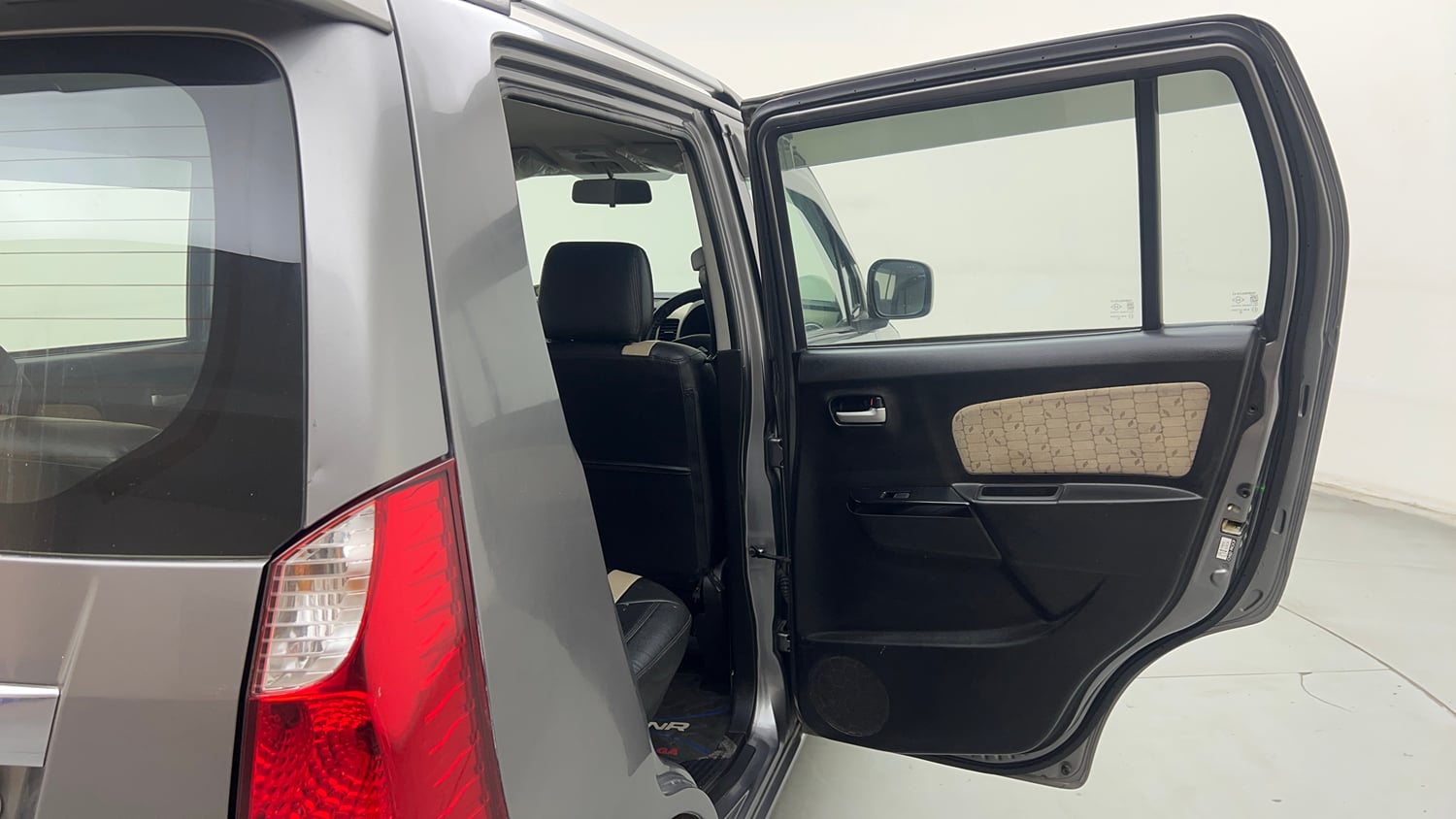 Used 2018 Maruti Suzuki Wagon R 1.0 VXI AMT (O) Petrol Automatic interior RIGHT REAR DOOR OPEN VIEW