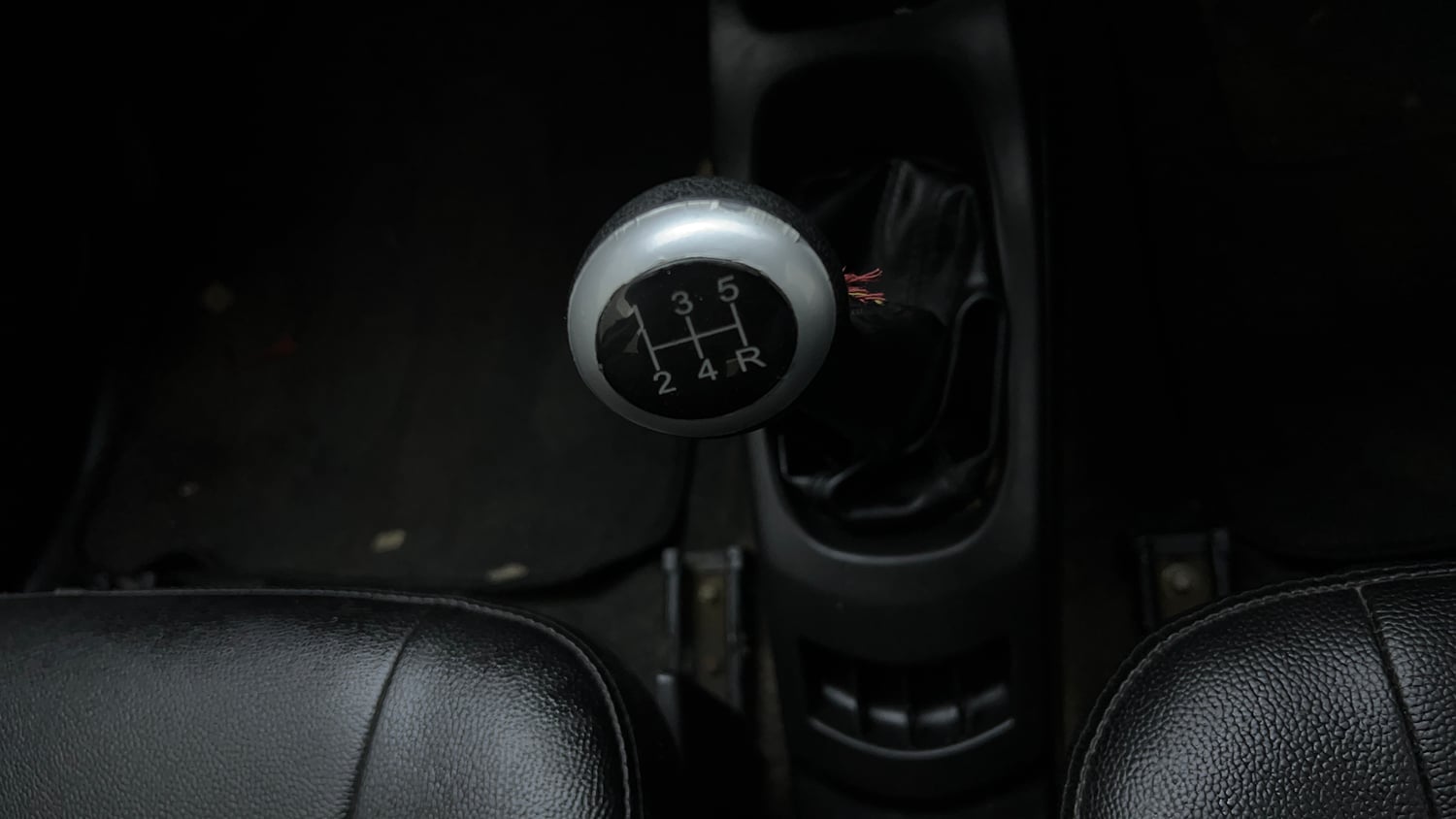 Used 2014 Maruti Suzuki Wagon R VXI Petrol Manual interior GEAR  KNOB VIEW