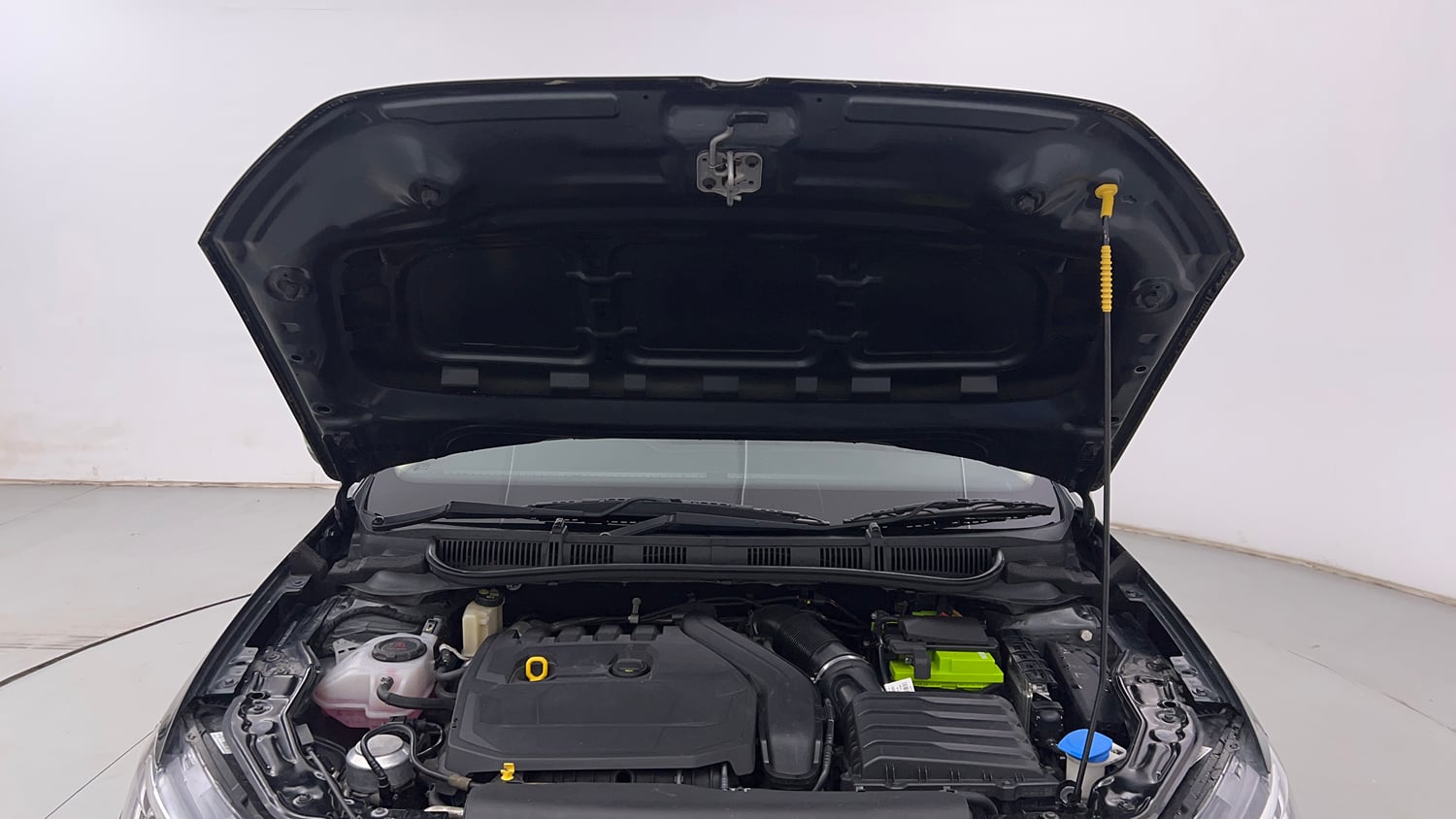Used 2022 Volkswagen Virtus GT Plus 1.5 TSI EVO DSG Petrol Automatic engine ENGINE & BONNET OPEN FRONT VIEW