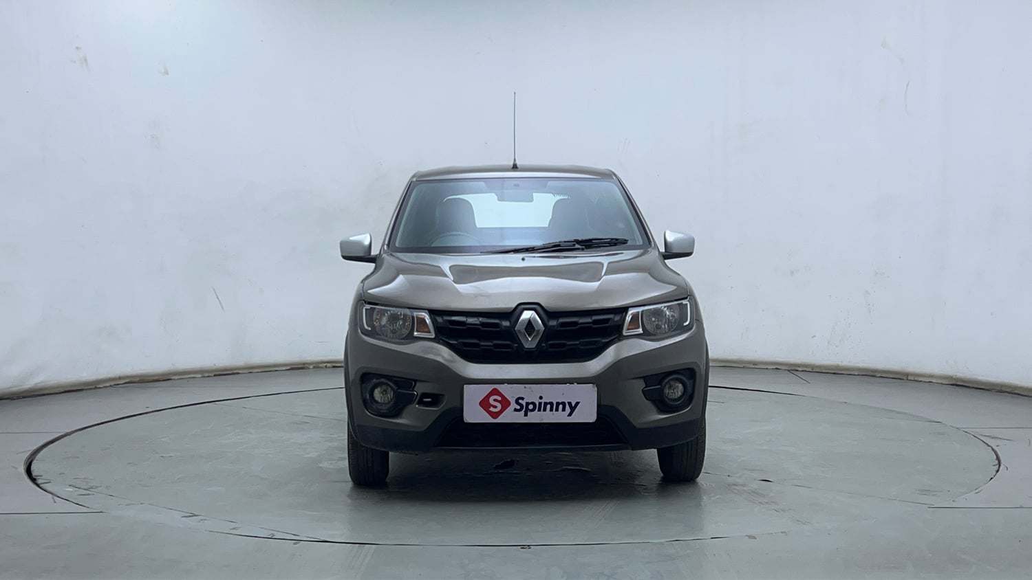 Used 2018 Renault Kwid 1.0 RXT AMT Opt Petrol Automatic exterior FRONT VIEW