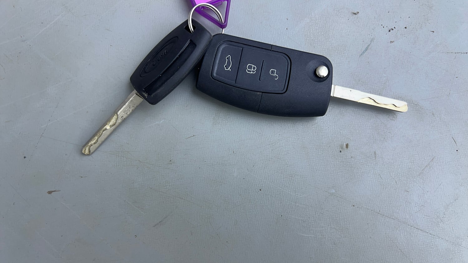 Used 2015 Ford EcoSport Titanium 1.5L Ti-VCT AT Petrol Automatic extra CAR KEY VIEW