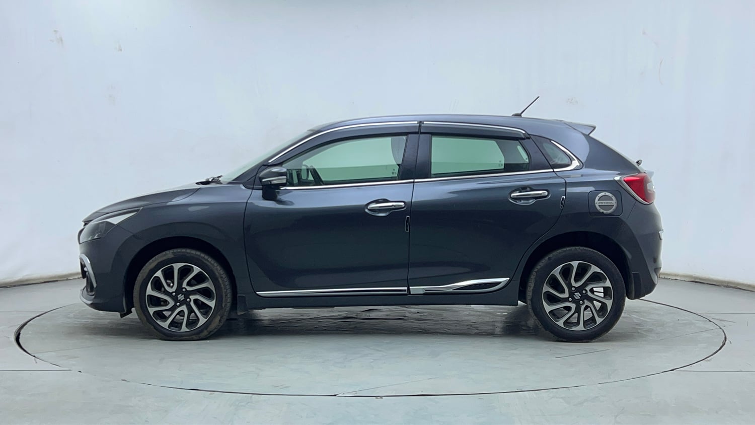 Used 2022 Maruti Suzuki Baleno Alpha MT Petrol Manual exterior LEFT SIDE VIEW