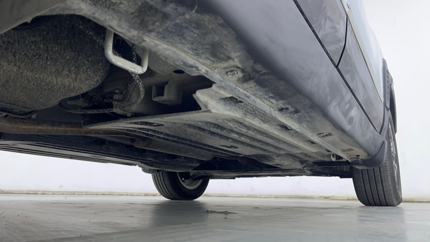 Used 2025 Maruti Suzuki Brezza ZXi AT Petrol Automatic extra REAR RIGHT UNDERBODY VIEW