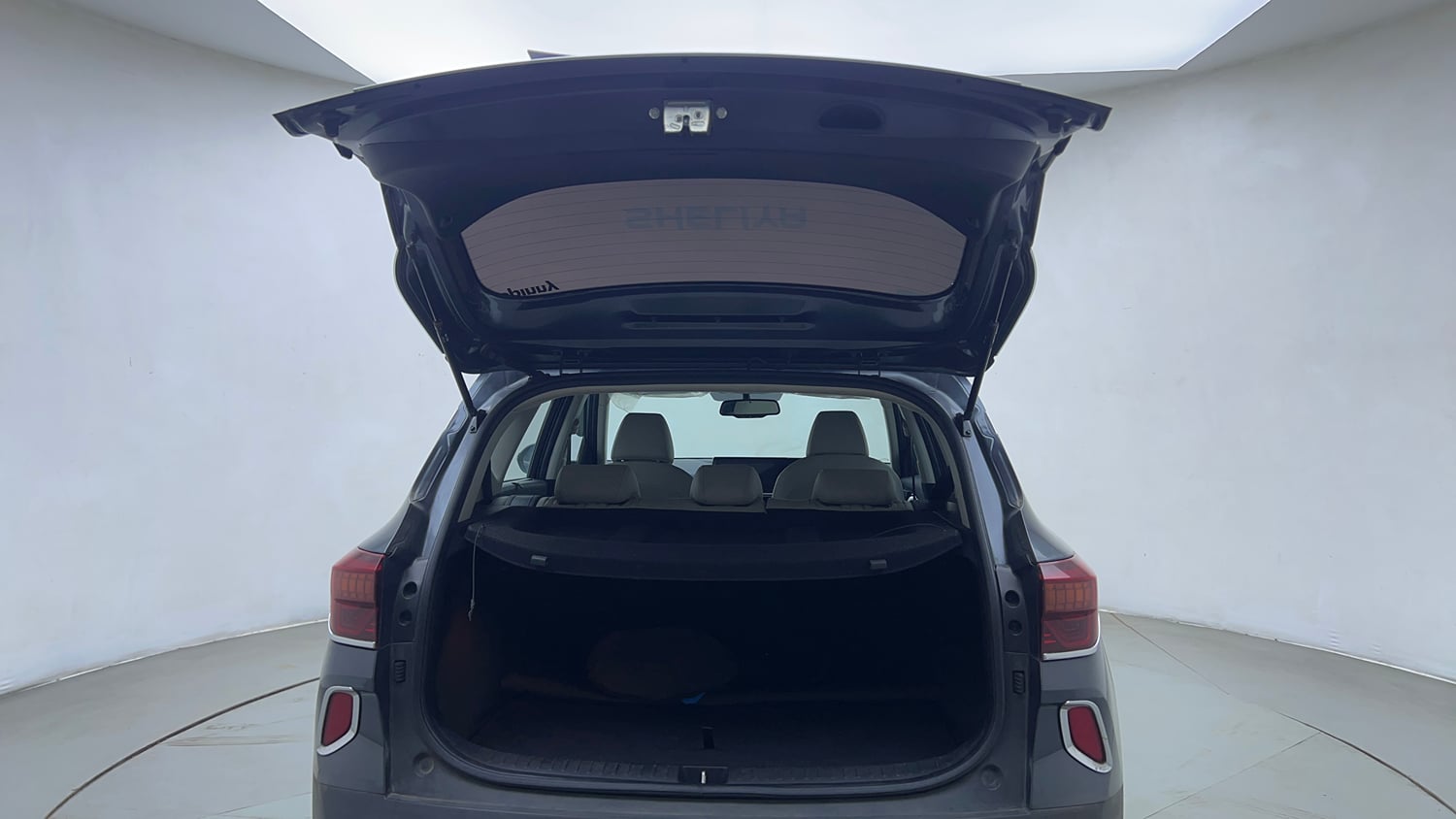 Used 2022 Kia Seltos HTX 1.5 Petrol Manual interior DICKY DOOR OPEN VIEW