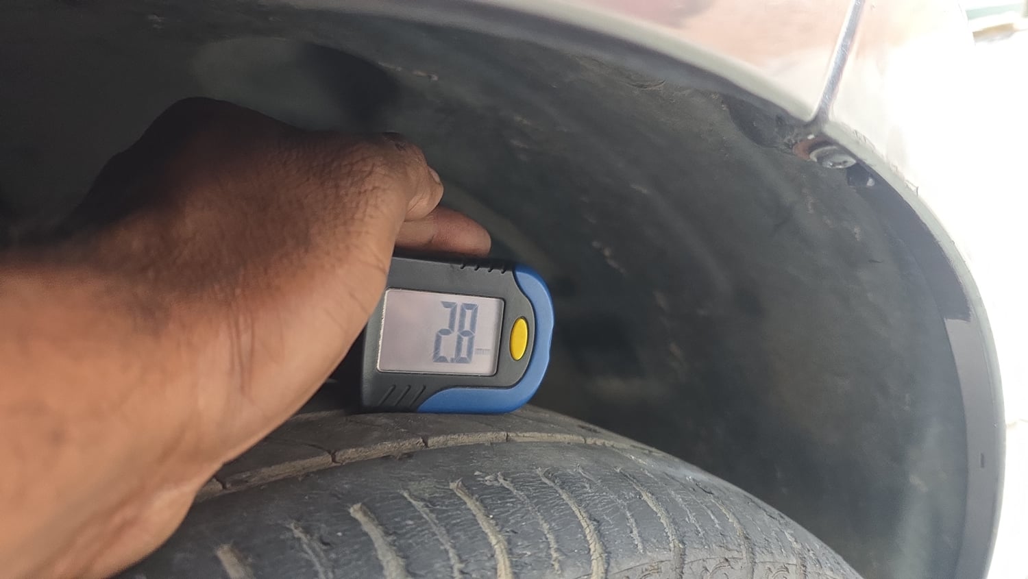 Used 2019 Tata Tiago Revotron XT Petrol Manual tyres RIGHT FRONT TYRE TREAD VIEW