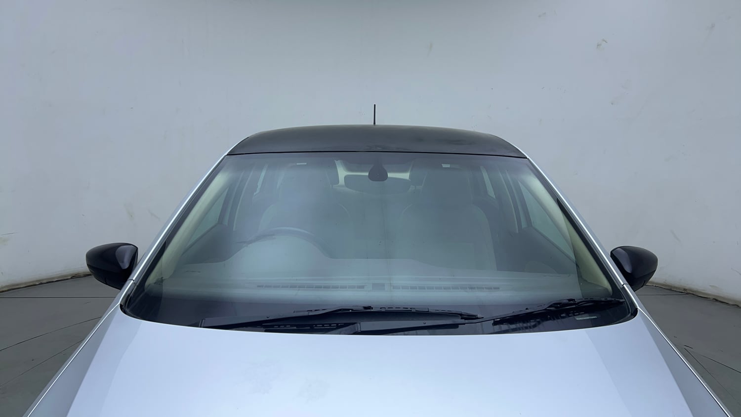 Used 2022 Volkswagen Vento Highline 1.0L TSI Petrol Manual exterior FRONT WINDSHIELD VIEW