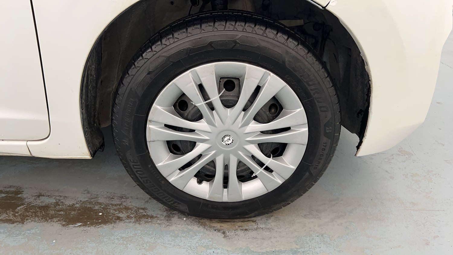 Used 2016 Honda Jazz SV Petrol Petrol Manual tyres RIGHT FRONT TYRE RIM VIEW