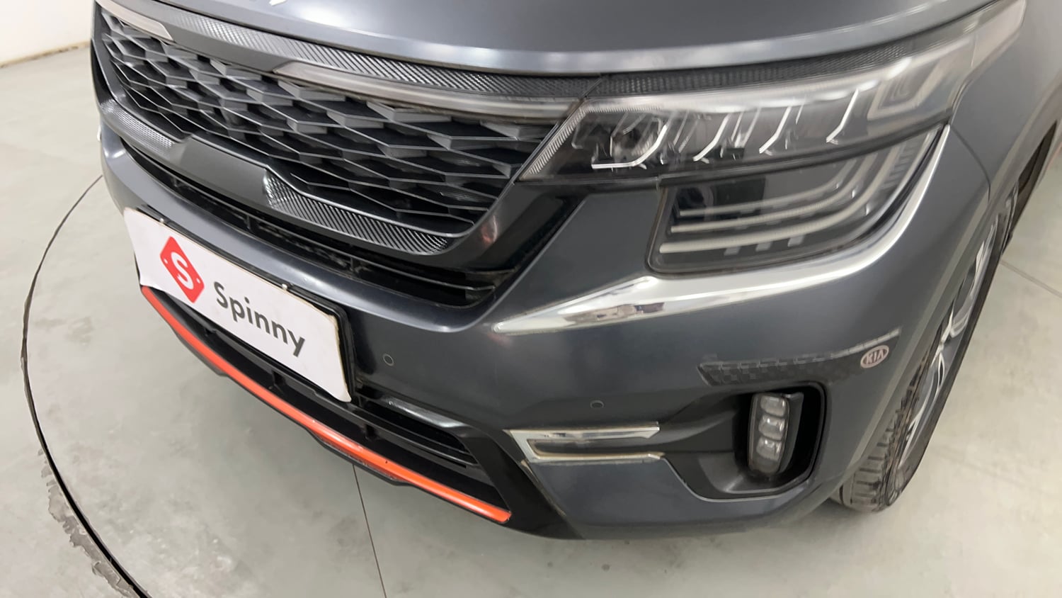 Used 2022 Kia Seltos X Line 1.4 DCT Petrol Automatic dents MINOR SCRATCH