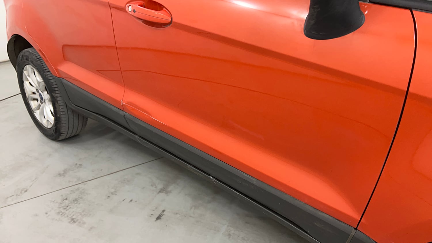 Used 2016 Ford EcoSport Titanium 1.5L Ti-VCT AT Petrol Automatic dents MINOR DENT