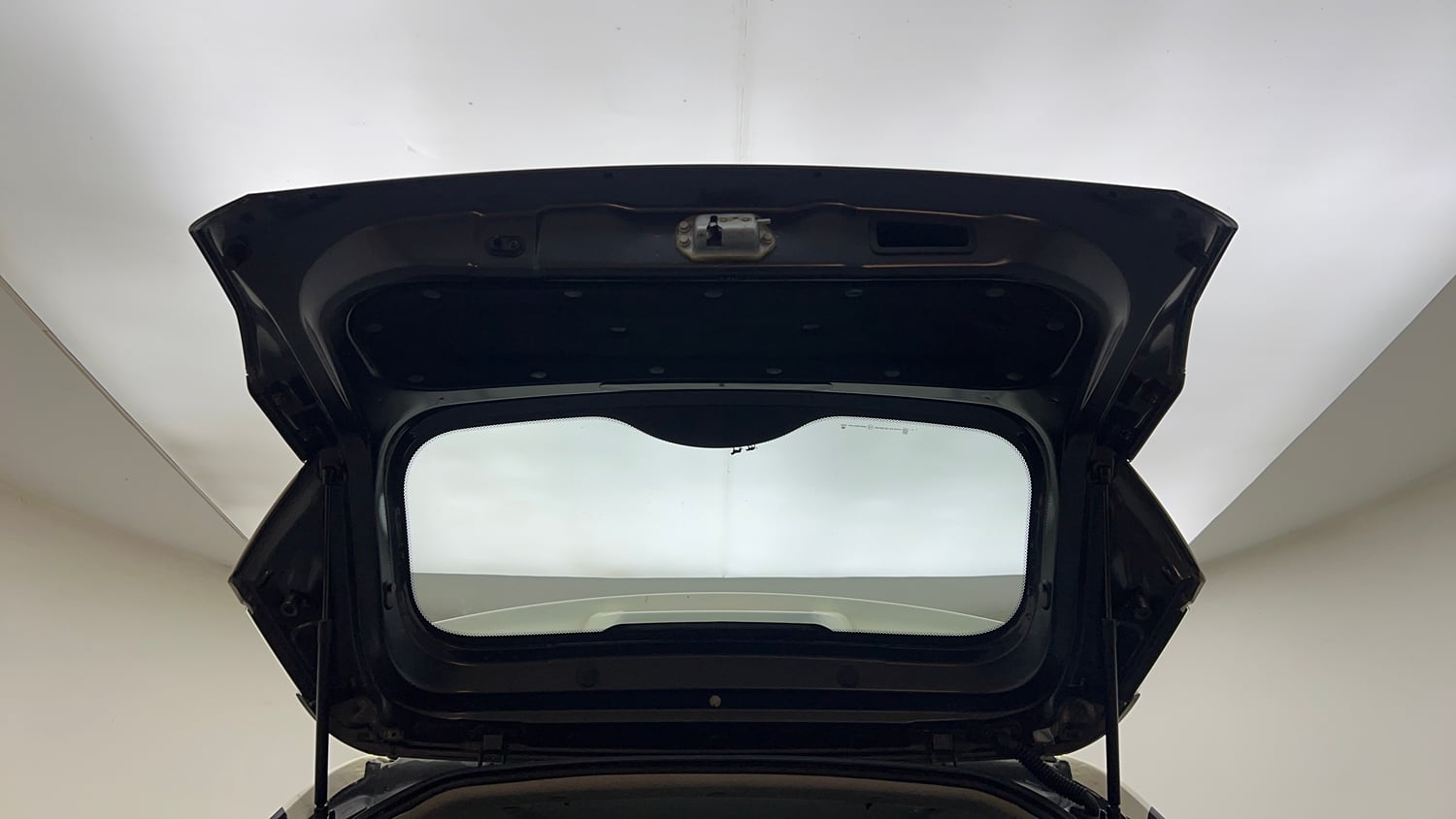 Used 2019 Tata Nexon XMA Diesel Diesel Automatic interior DICKY DOOR OPEN VIEW