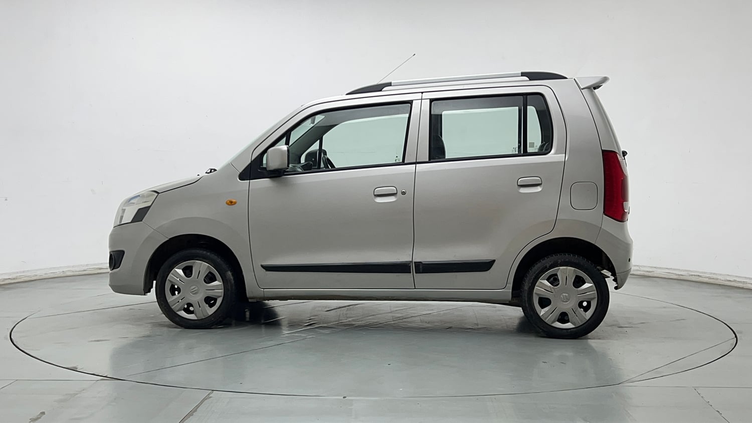 Used 2014 Maruti Suzuki Wagon R VXI Petrol Manual exterior LEFT SIDE VIEW