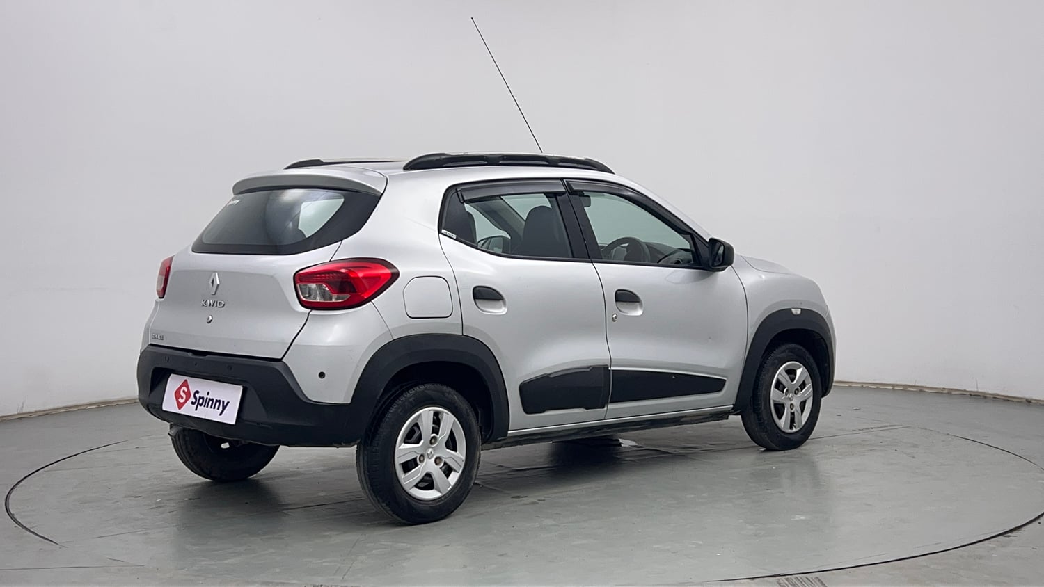 Used 2016 Renault Kwid RXT Petrol Manual exterior RIGHT REAR CORNER VIEW
