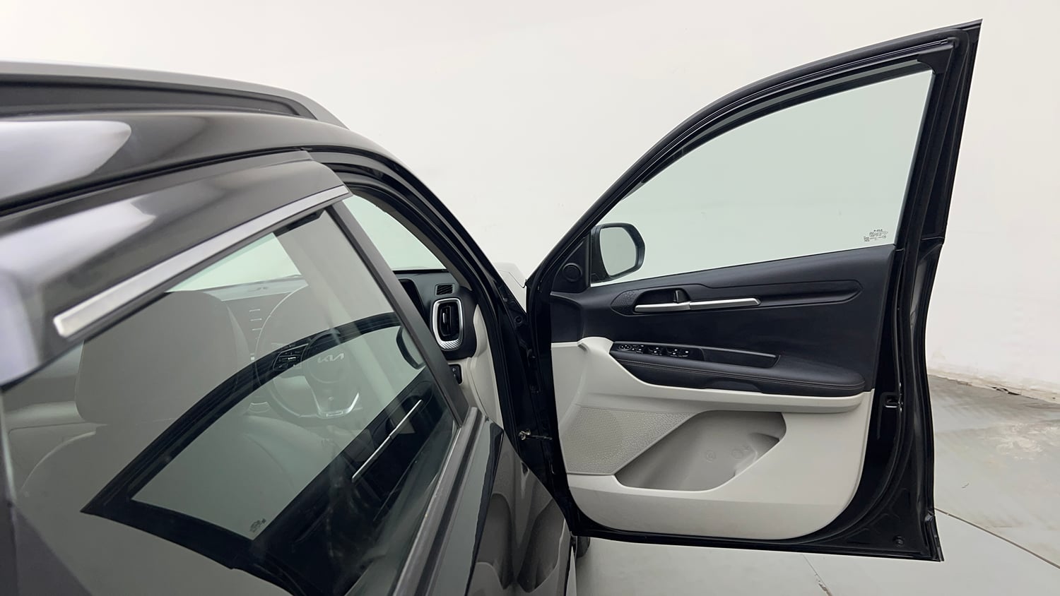 Used 2023 Kia Sonet HTX 1.0 Turbo Petrol DCT Petrol Automatic interior RIGHT FRONT DOOR OPEN VIEW