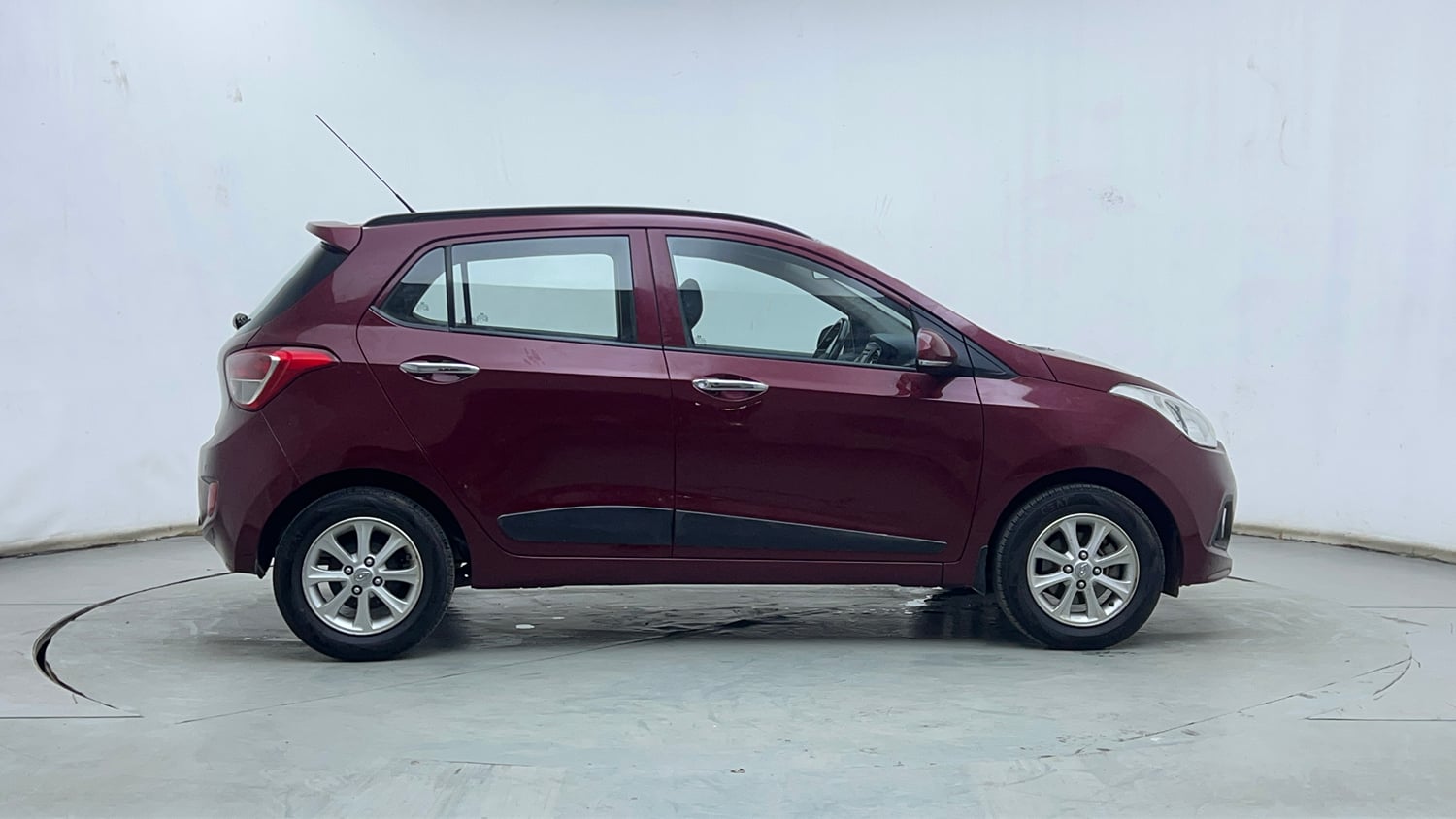 Used 2016 Hyundai Grand i10 Asta 1.2 Kappa VTVT Petrol Manual exterior RIGHT SIDE VIEW