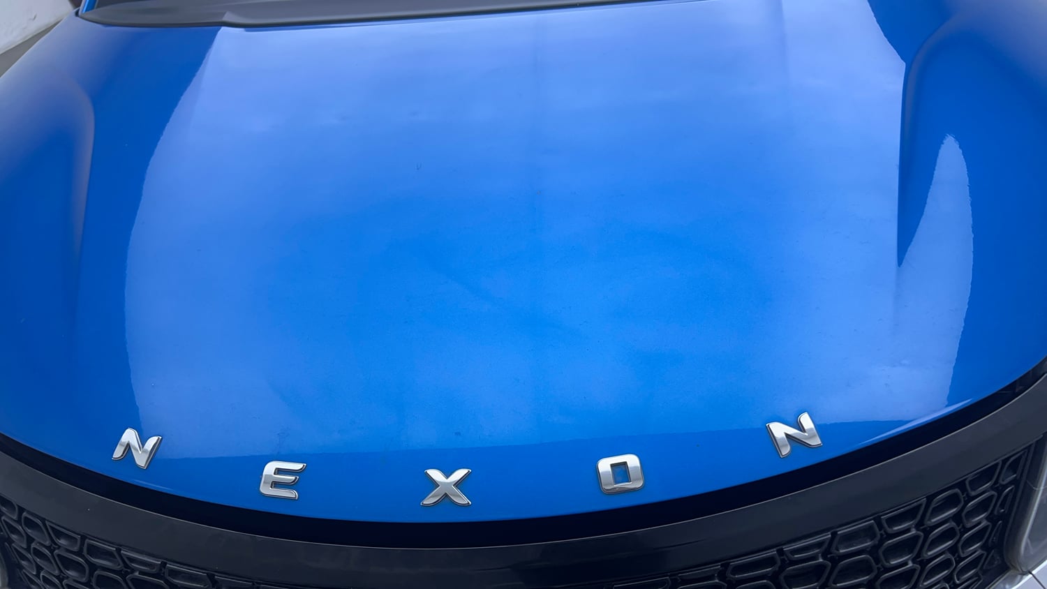 Used 2019 Tata Nexon XMA Petrol Petrol Automatic dents MINOR DENT