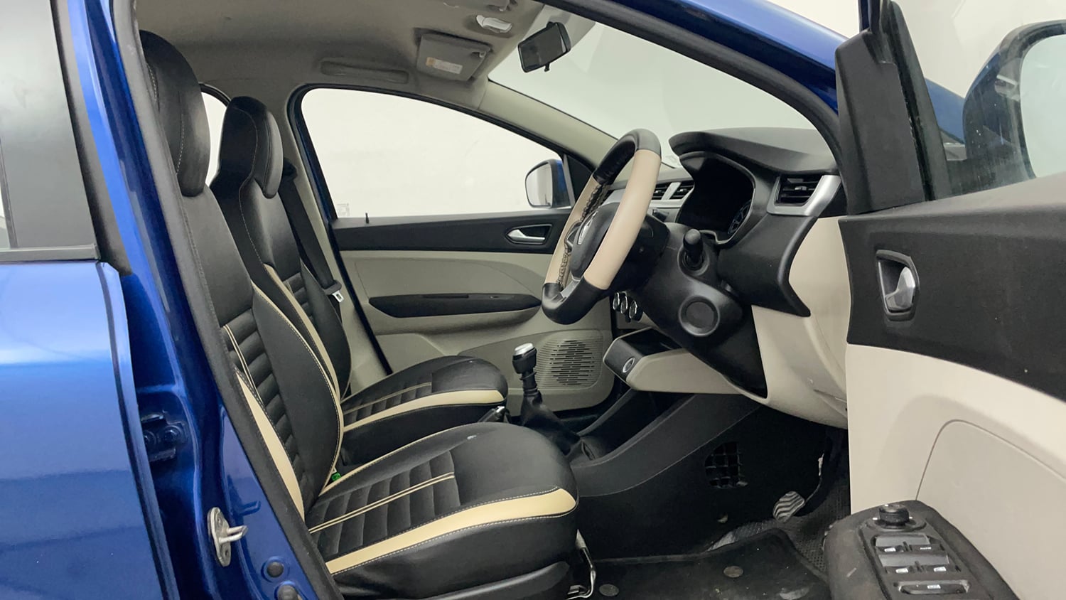Used 2021 Renault Triber RXZ Petrol Manual interior RIGHT SIDE FRONT DOOR CABIN VIEW