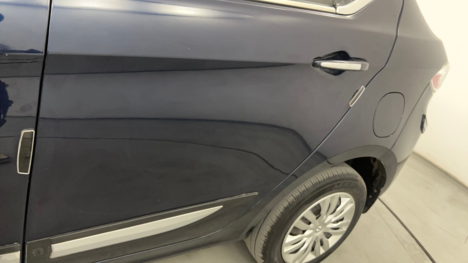 Used 2023 Tata Tigor XZ Plus CNG Cng Manual dents MINOR SCRATCH