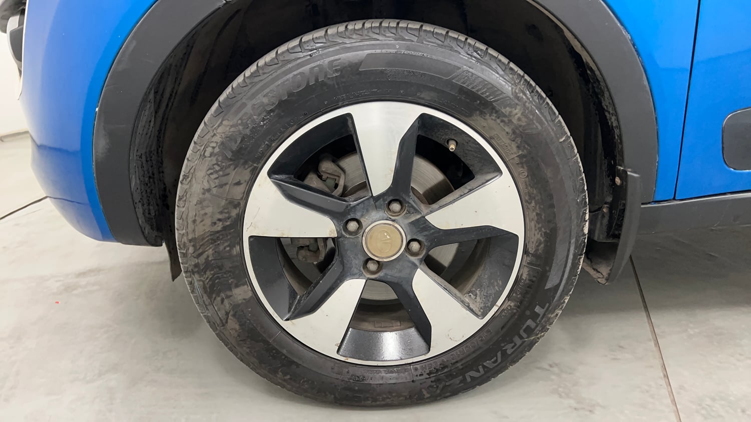 Used 2018 Tata Nexon XZ Plus Diesel Diesel Manual tyres LEFT FRONT TYRE RIM VIEW