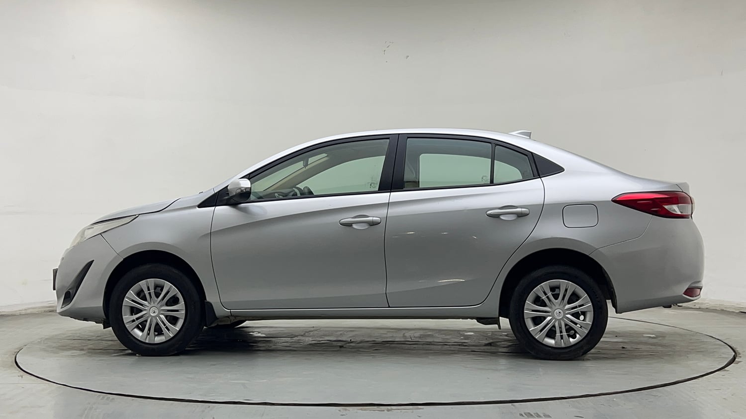 Used 2019 Toyota Yaris G CVT Petrol Automatic exterior LEFT SIDE VIEW