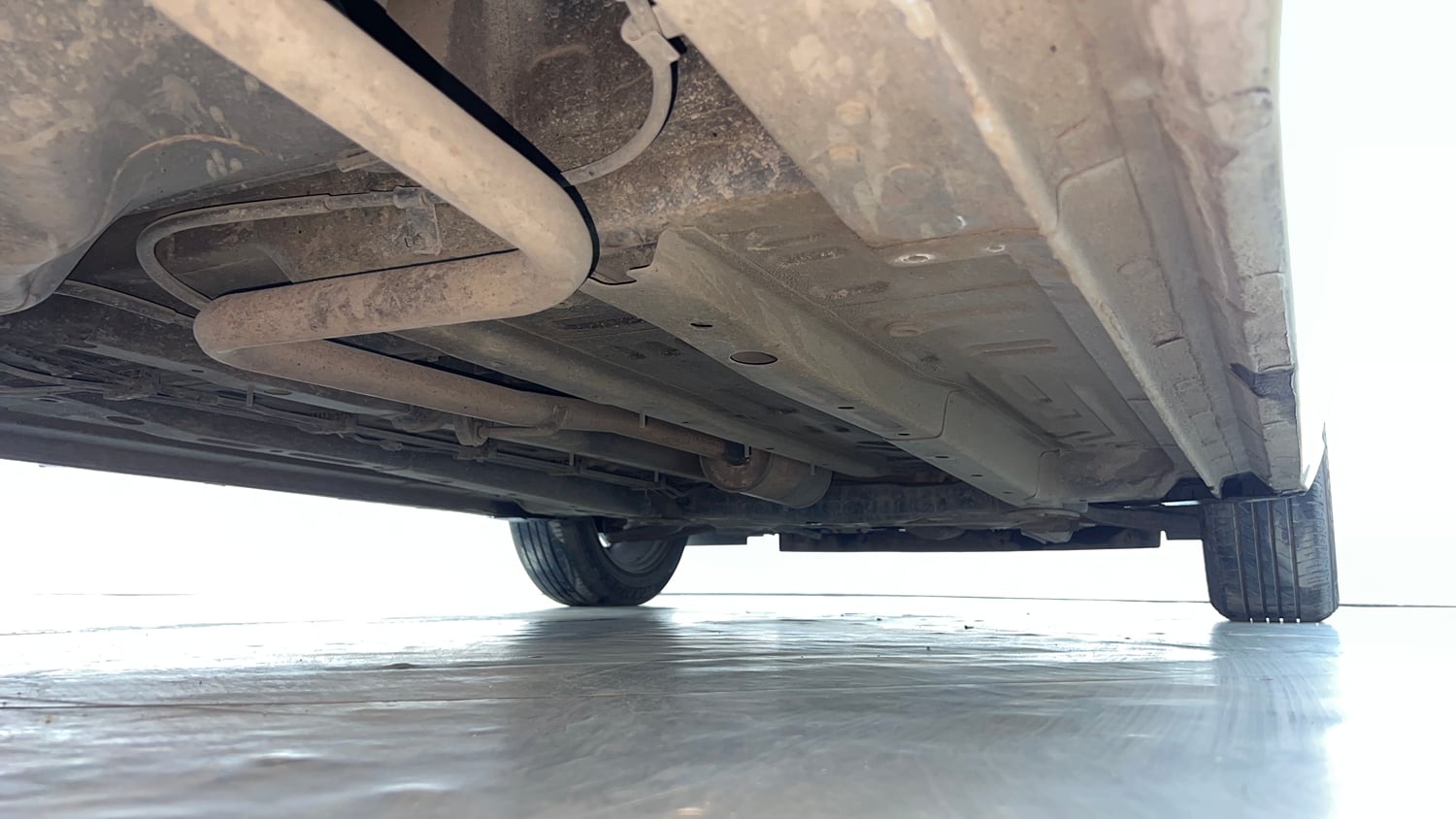 Used 2020 Tata Altroz XZ Petrol Petrol Manual extra REAR RIGHT UNDERBODY VIEW